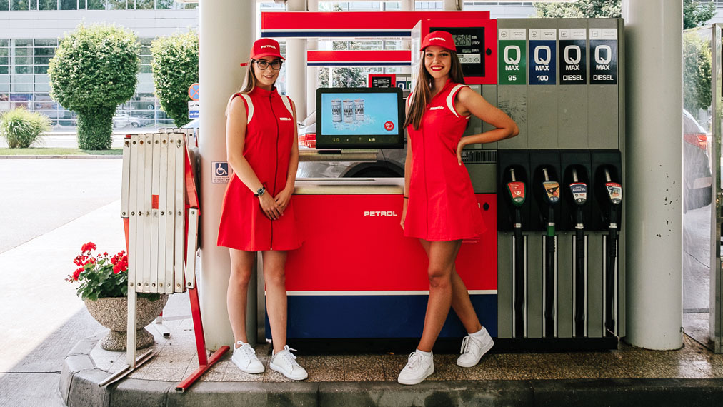 Petrol Media - HipTerminal na bencinskem servisu