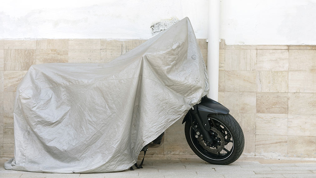 Široka ponudba moto opreme