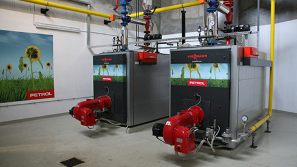 slika zaslonov energetskih sistemov v obratovanju