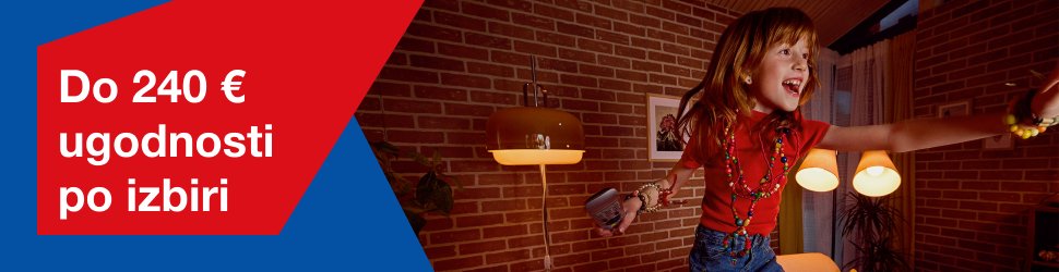 Na sliki je promocijski banner z besedilom: »Do 240 € ugodnosti po izbiri«. Na desni strani je deklica, ki se igra v dnevni sobi.