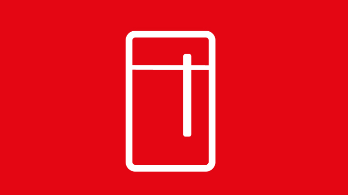 Na sliki je bela ikona hladilnika, prikazana v preprosti pravokotni obliki z ločenim zgornjim delom, ki predstavlja zamrzovalnik. Na desni strani ikone je navpična črta, ki ponazarja ročaj vrat. Ozadje je enotne rdeče barve.