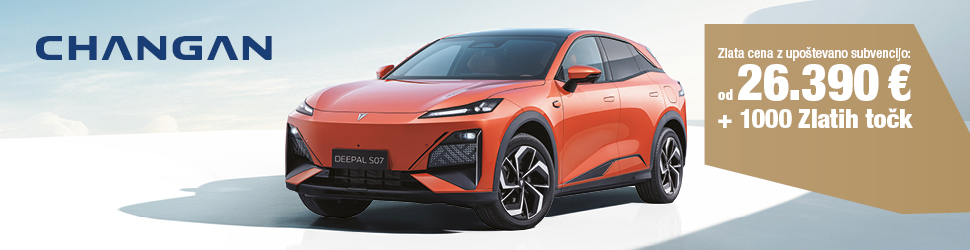 Na sliki je prikazan oranžen električni avtomobil Changan Deepal S07 na svetlem ozadju. Ob vozilu je izpostavljena promocijska ponudba z zlato ceno 26.390 € ob upoštevanju subvencije ter dodatnih 1000 zlatih točk.