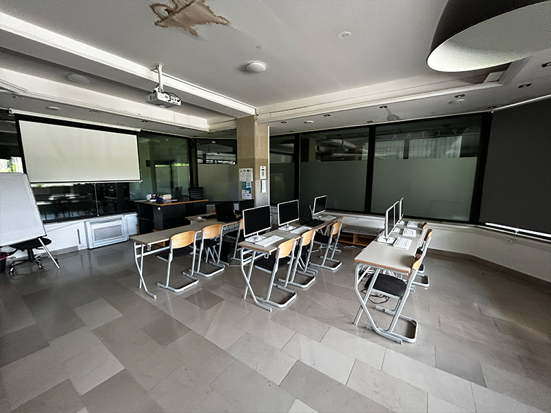 Place image