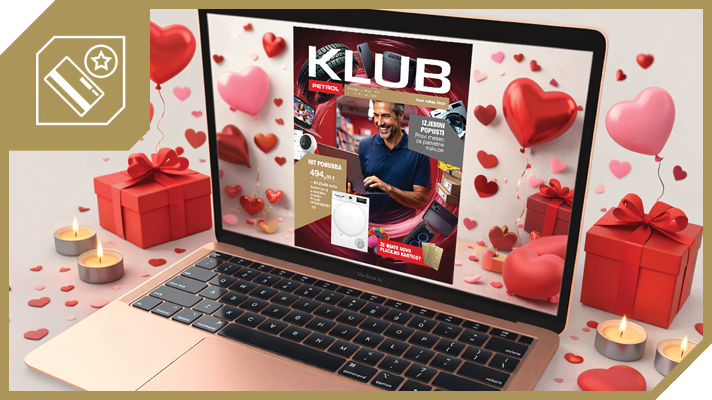 »Na sliki je prenosni računalnik z odprto spletno stranjo Petrol Kluba, okoli njega pa darilne škatle, srčki in svečke.