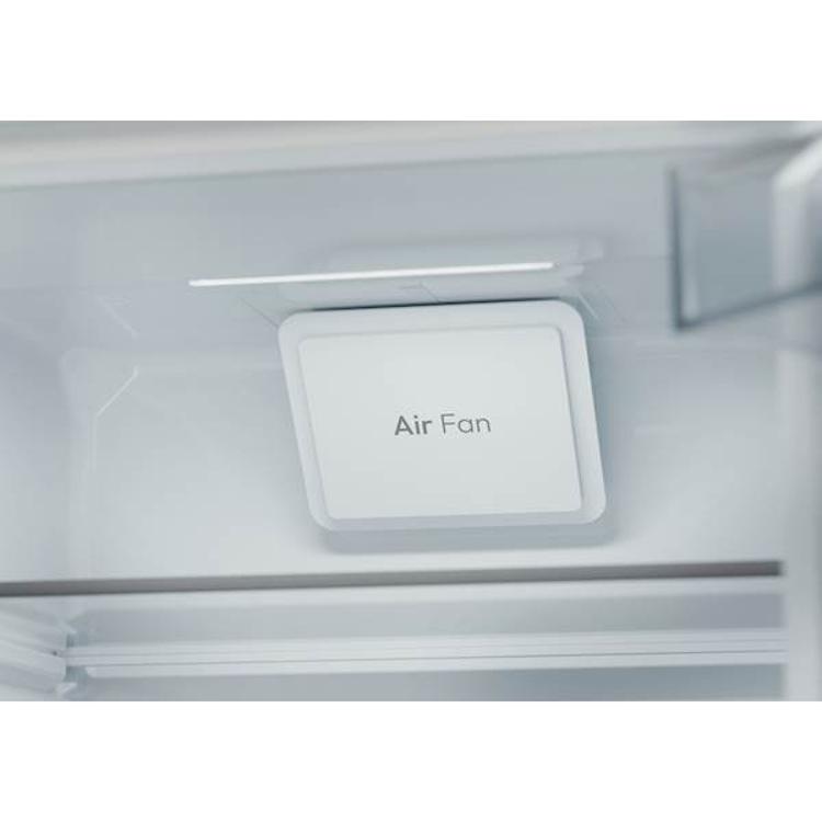Sistem kroženja zraka Air Fan v hladilniku Candy za enakomerno hlajenje.