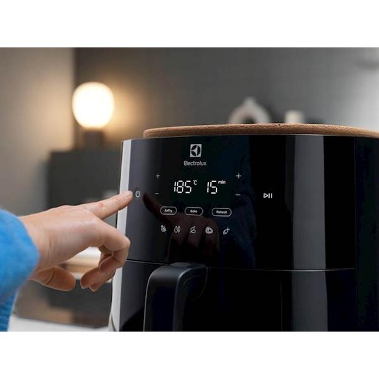 Cvrtnik na vroč zrak Electrolux EAF5B