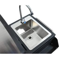 Inox pomivalno korito z armaturo na delovni postaji Cattara.