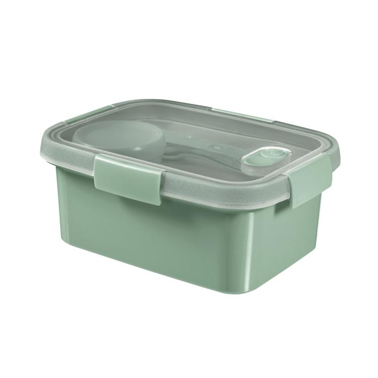 Posodica za malico Lunch To Go 1,2 l v svetlo modri barvi s tesnilnim pokrovom, zapirali in priloženim jedilnim priborom.