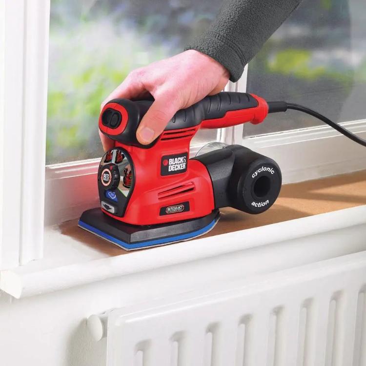 Vibracijski brusilnik Black+Decker KA280LKA, 220 W, v kovčku