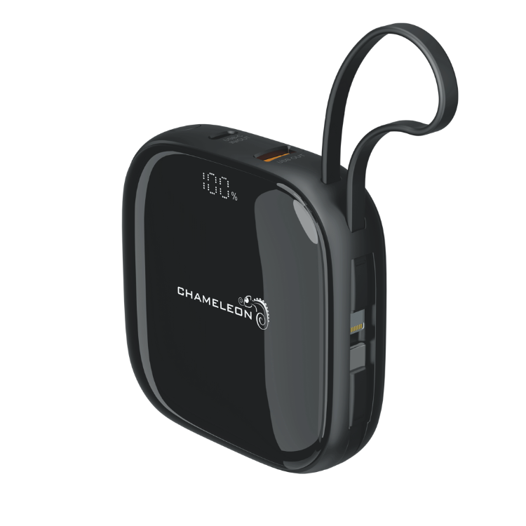 Prenosni polnilec Chameleon, črn, kompakten dizajn z zanko, LCD prikaz 100 % in vgrajenima kabloma.