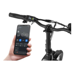 Ecobike električno kolo: krmilo z zaslonom in telefonom, prikaz aplikacije za nadzor vožnje.