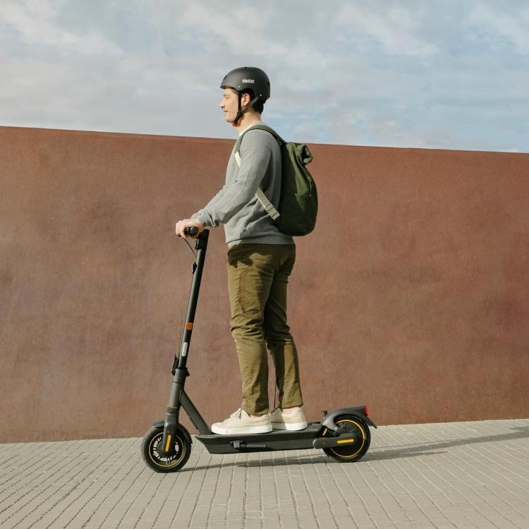 Električni skiro Segway MAX G2 E