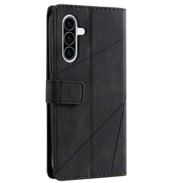 Črna preklopna torbica za Samsung Galaxy A27 5G z notranjim TPU ohišjem in funkcijo stojala omogoča varno uporabo ter udobno spremljanje vsebin.