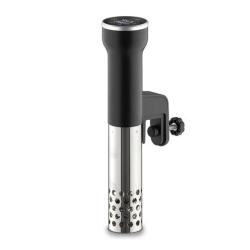 Sous vide kuhalnik CASO Design z natančnim digitalnim upravljanjem temperature omogoča enakomerno in profesionalno pripravo hrane.