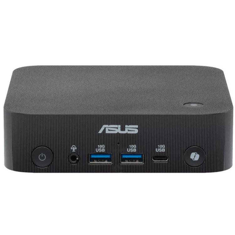 Kompaktni računalnik ASUS NUC z elegantnim črnim ohišjem, učinkovitim hlajenjem in bogatim naborom vhodov ter izhodov nudi zanesljivo delovanje, prilagodljivost in prihranek prostora na delovni mizi.