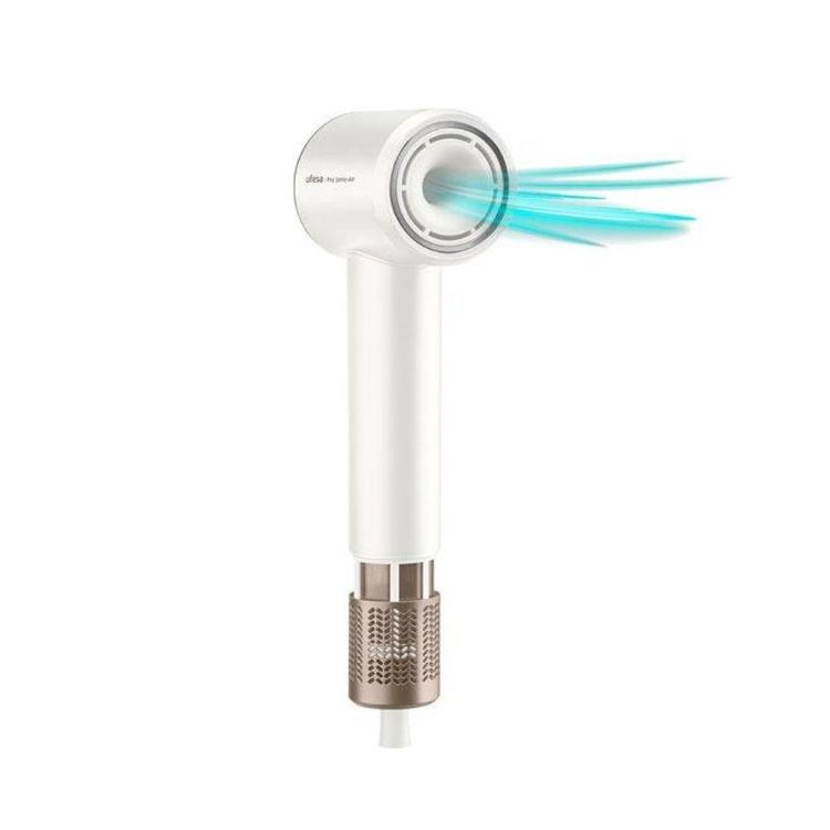 PRO IONIC AIR DRYER 1600 W, pogled od zadaj z vidnim izpihom zraka in kovinsko mrežico dovoda.