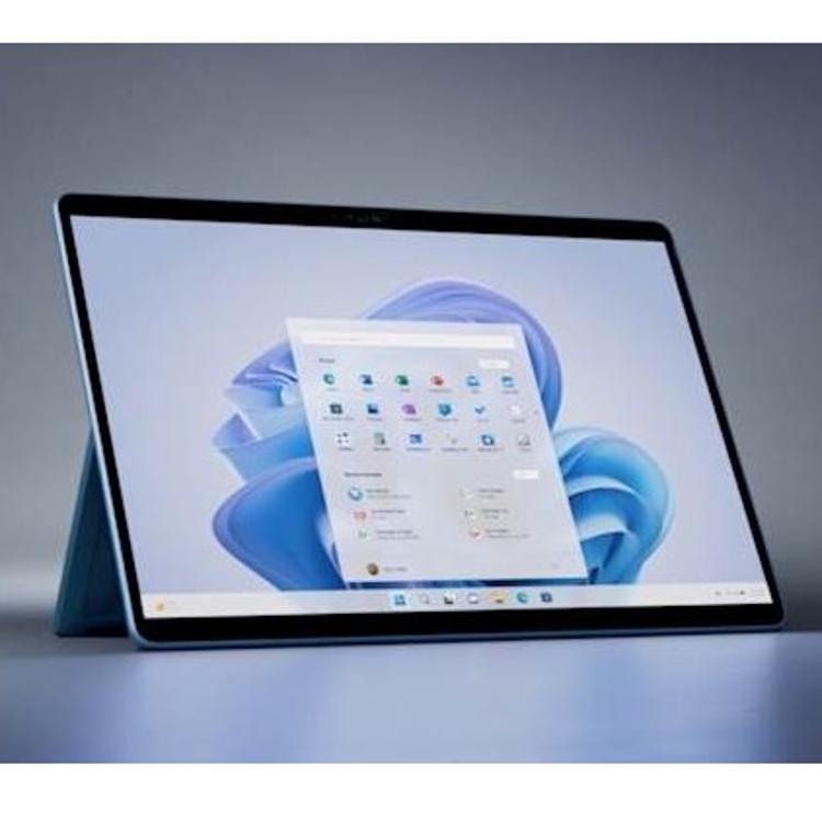 Tablični računalnik Microsoft Surface Pro 9 - 13" / i5-1235U / 16GB / 256GB / Win 11 Home
