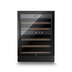 Vinska vitrina CASO Design WineChef Pro 40 z UV-zaščitenimi steklenimi vrati, tihim delovanjem in sodobnim dizajnom predstavlja idealno rešitev za ljubitelje vina v domačem ali profesionalnem okolju.