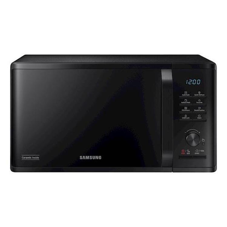 Mikrovalovna pečica Samsung MS23K3515AKE2 v črni barvi, sprednji pogled z zaprtimi vrati, digitalnim zaslonom in upravljalnim gumbom.