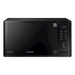 Mikrovalovna pečica Samsung MS23K3515AKE2 v črni barvi, sprednji pogled z zaprtimi vrati, digitalnim zaslonom in upravljalnim gumbom.