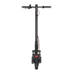 Xiaomi Electric Scooter 5 Plus, pogled od zadaj, robustno zadnje kolo in zavora, minimalističen dizajn