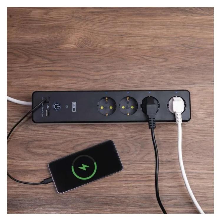 Podaljšek GoSmart 2 m / 4 vtičnice / s stikalom / USB, belo-črni