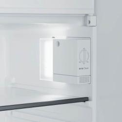Notranji modul Aria Clear v hladilniku Candy CNOQ2S58EX za boljše kroženje zraka in ohranjanje svežine.