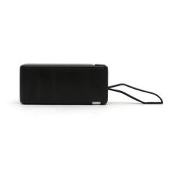 Platinet powerbank 50.000 mAh, črn, ležeč pogled, trak za nošenje, minimalističen dizajn.