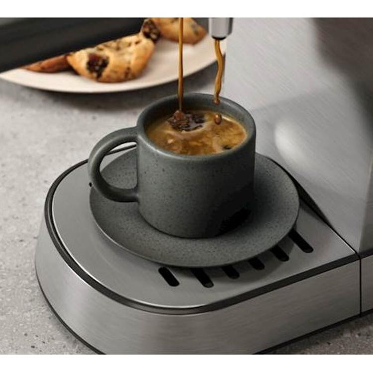 Kavni aparat Electrolux Espresso E6EC1-6ST, 1350 W, inox