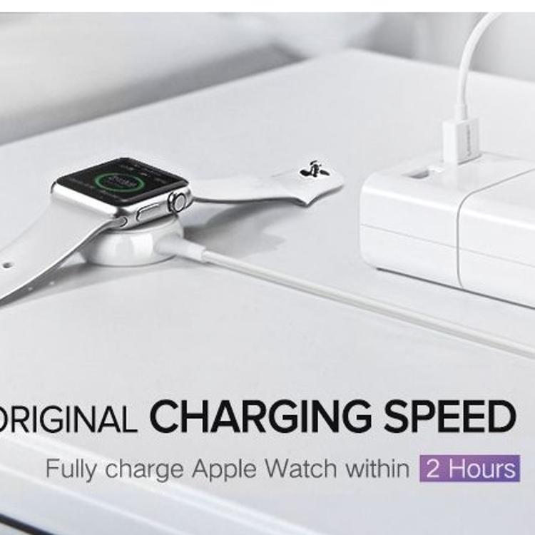 Polnilnik za Apple Watch omogoča hitro polnjenje ure v približno dveh urah.