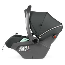 Otroški avtosedež Peg Perego v temno sivi barvi, stranski pogled