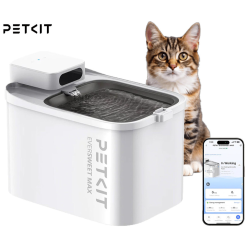 PETKIT Eversweet Max pametna vodna fontana v beli barvi, prikazana z mačko in mobilno aplikacijo za oddaljeni nadzor delovanja ter spremljanje stanja fontane.