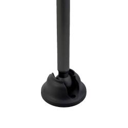 Detajl nastavljive noge Brunner mize za kampiranje z nedrsečim podstavkom.