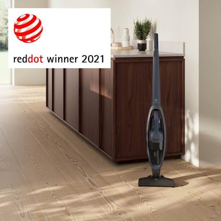 Pokončni baterijski sesalnik 2 v 1 Electrolux ES31C183DB, 18 V