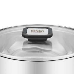 Detajl steklenega pokrova posode Resto Anser 92210 z ergonomskim ročajem in oznako blagovne znamke Resto Kitchenware.