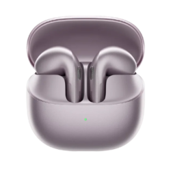 Xiaomi Buds 6 vijola v odprti polnilni škatlici, obe slušalki vstavljeni, LED indikator na sprednji strani.