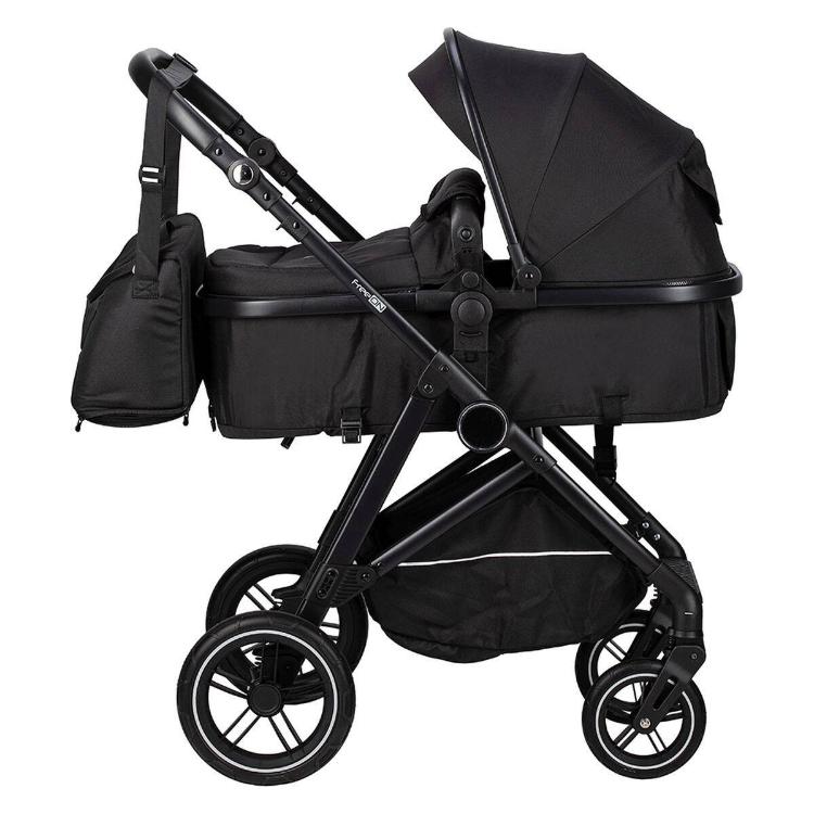 FreeON Neo globoka košara za novorojenčka, nameščena na ogrodju vozička.