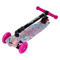 Otroški skiro s tremi kolesi z roza kolesi in pisanim vzorcem, zložen pogled od strani