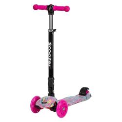 Otroški skiro s tremi kolesi v roza barvi z vzorcem samorogov, pogled od spredaj