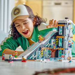 Lego City Smučarsko in plezalsko središče - 60366