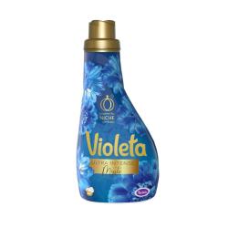 Modra plastenka mehčalca z zlatim pokrovom, cvetlični motiv, napis »Violeta Ultra Intense Mystic«.