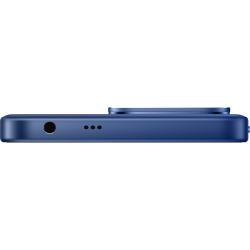 Zgornji rob modrega pametnega telefona Redmi 5G s 3,5 mm vhodom za slušalke in odprtinami za zvočnik.