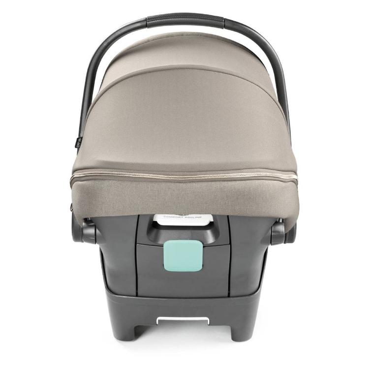 Otroški avtosedež z zadnje strani z ročajem za prenašanje