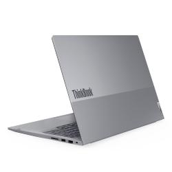 Lenovo ThinkBook z ergonomično tipkovnico, veliko sledilno ploščico in operacijskim sistemom Windows 11 zagotavlja zanesljivo delovanje, visoko produktivnost ter prijetno uporabniško izkušnjo pri vsakodnevnem delu.