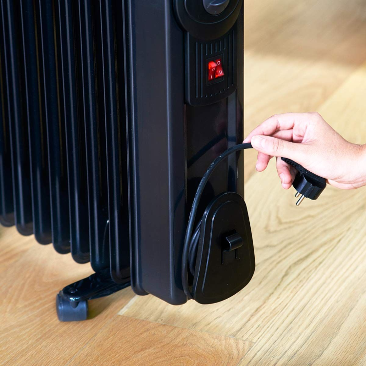 Električni oljni radiator Black+Decker BXRA1500E, 1500 W