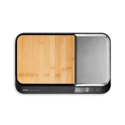 Kuhinjska tehtnica UFESA SMARTSCALE CHOP 5 kg z odstranljivo bambusovo desko in jekleno tehtalno površino.