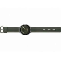 Pametna ura Galaxy Watch 44 mm z LTE povezljivostjo združuje eleganten srebrn okvir, zelen silikonski pašček in napredne funkcije za spremljanje zdravja ter aktivnosti.