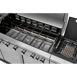 Pogled v notranjost plinskega žara Landmann z glavnimi gorilniki in stranskim gorilnikom.