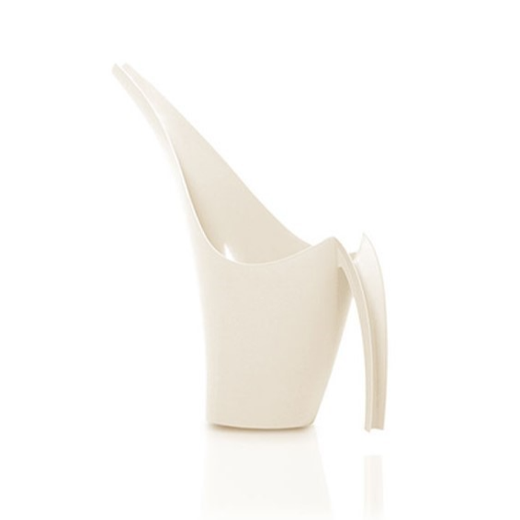 Zalivalka-giraffe, 2 l, cream