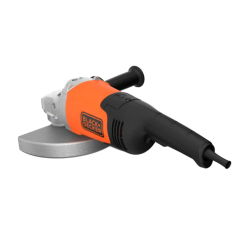 Stranski pogled Black+Decker kotnega brusilnika z zaščitnim pokrovom diska, prezračevalnimi odprtinami in električnim priključnim kablom